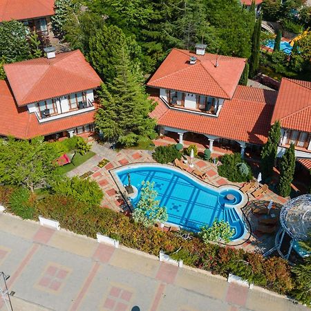 סאני ביץ' Helena Vip Villas And Suites מראה חיצוני תמונה