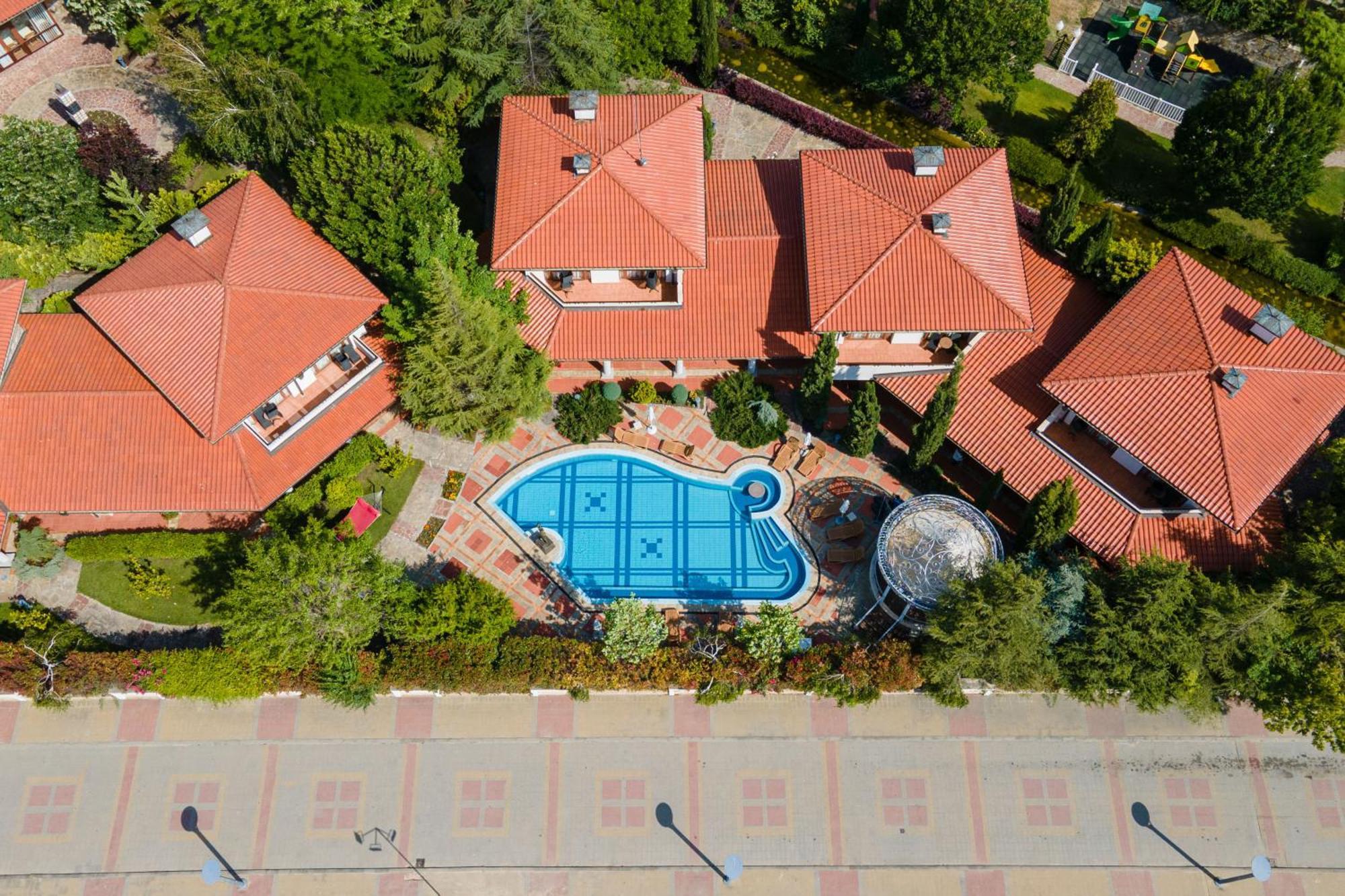סאני ביץ' Helena Vip Villas And Suites מראה חיצוני תמונה