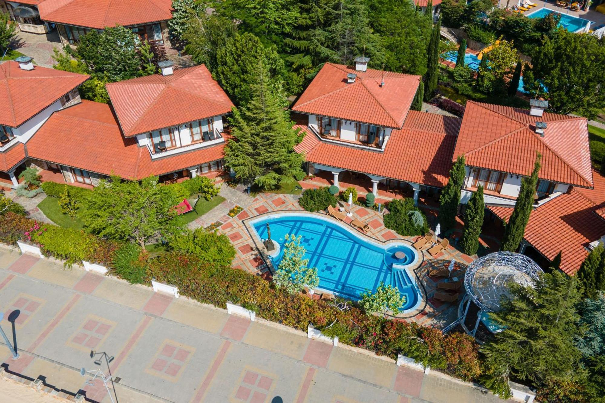 סאני ביץ' Helena Vip Villas And Suites מראה חיצוני תמונה