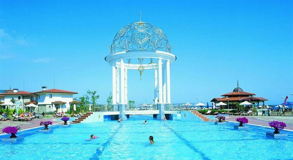 סאני ביץ' Helena Vip Villas And Suites מראה חיצוני תמונה