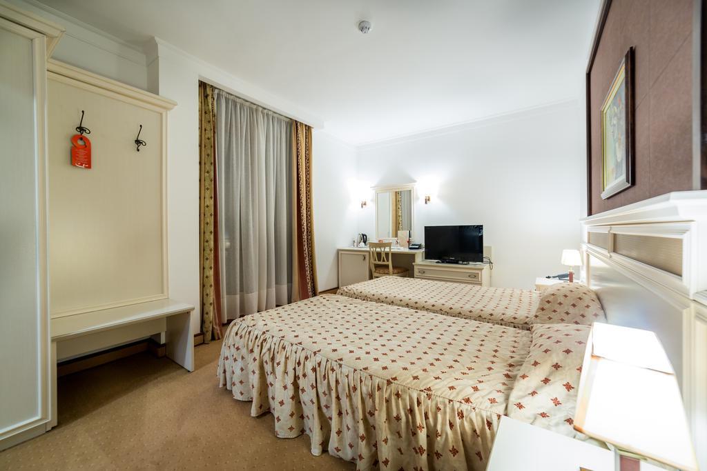 סאני ביץ' Helena Vip Villas And Suites מראה חיצוני תמונה