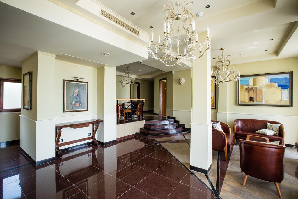 סאני ביץ' Helena Vip Villas And Suites מראה חיצוני תמונה